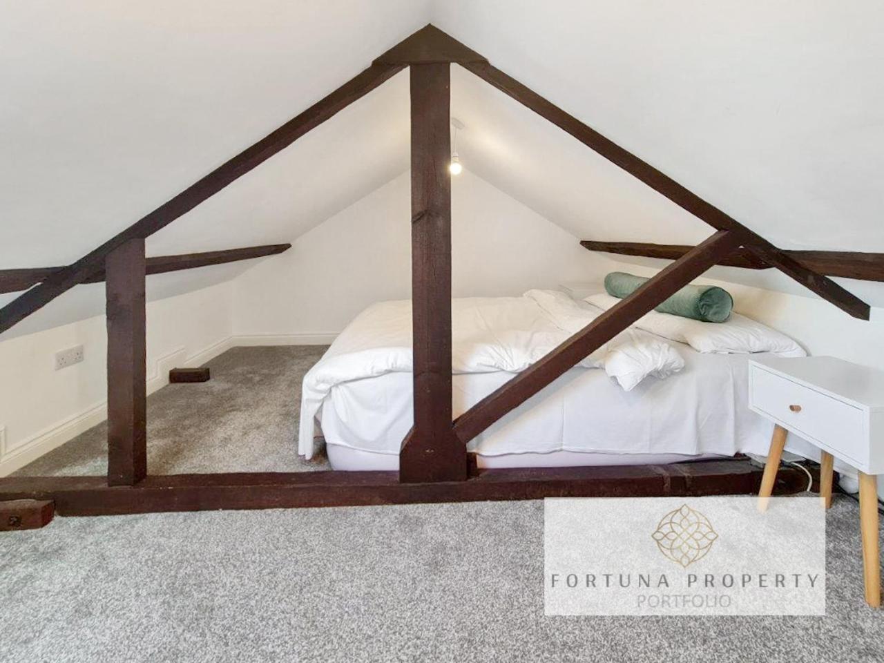 Margaret'S Loft By Fortuna Property Cheltenham Exterior foto
